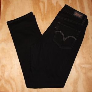 Women's Black Levi's Skiiny Jeans